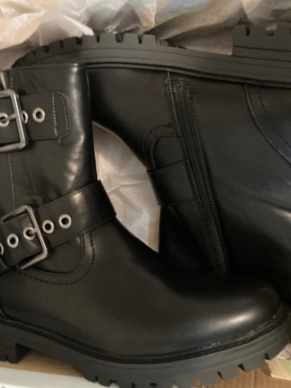 NEW SO Size 9.5 Dezirae Black Combat Boots